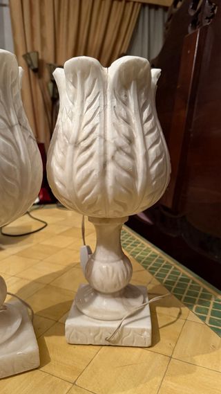 Par de lámparas de mármol