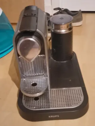 Cafetera Krups con espumador de leche