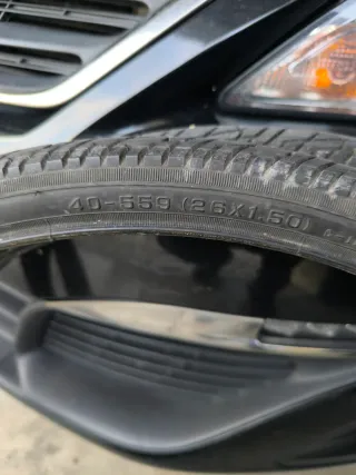 Pneus CST Traveller Cidade 26x1.5.