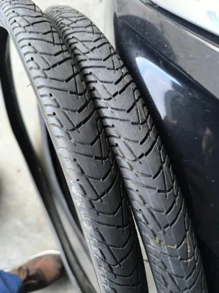 Pneus CST Traveller Cidade 26x1.5.