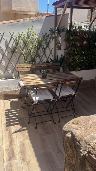 Conjunto mesa y sillas terraza madera
