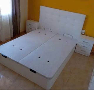 Canapé y Colchón Blanco