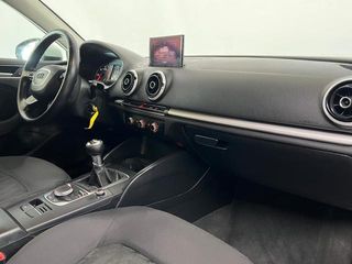 Audi A3 Sportback Attraction 1.6 TDI 77 kW (105 CV)