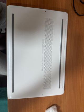 Portátil HP 15s Blanco + Cargador. Perfecto estado