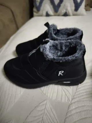 Zapatillas deportivas negras con forro