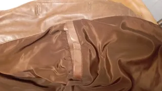 Chaqueta de cuero marrón