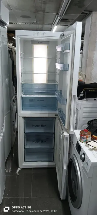 Nevera Combi Haier Blanca No Frost energía A+
