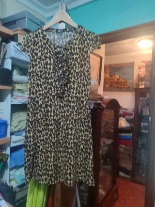 Vestido punto leopardo manga corta