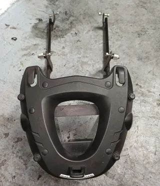 Soporte Baúl ZZR1100 del 1991