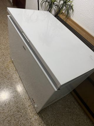 Arcón congelador Selecline, prácticamente nuevo