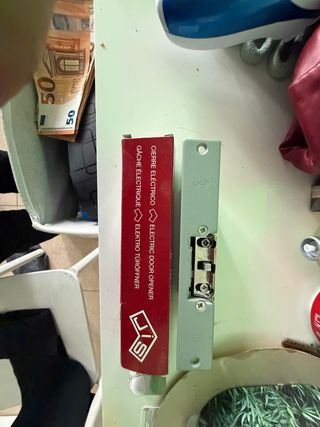 Cierre Eléctrico JIS