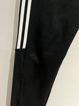Pantalón chándal Adidas negro