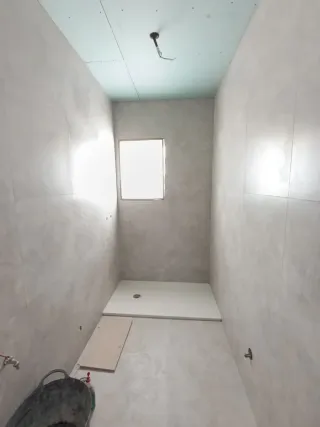 Alquiler piso a estrenar en la playa la victoria.