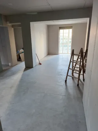 Alquiler piso a estrenar en la playa la victoria.