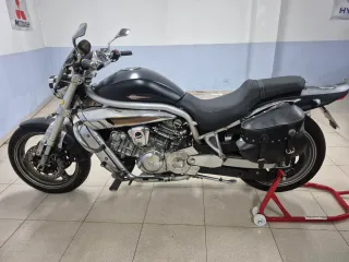 Hyosung Aquila GV650 Negra
