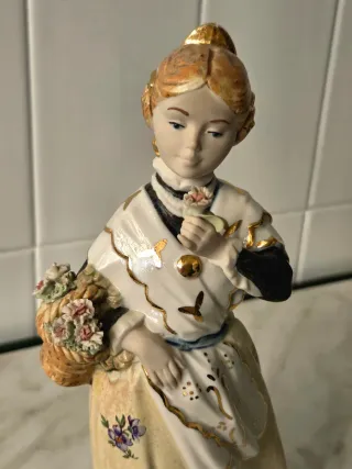 Figura de Porcelana Artística Levantina (PAL)