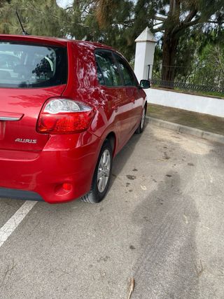 Toyota Auris 2012