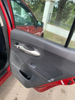 Toyota Auris 2012