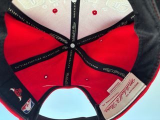 Gorra Chicago Bulls Roja y Negra Original Año 2014