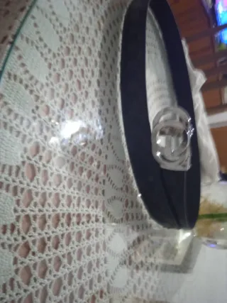 Cinturón Gucci Negro y Plateado