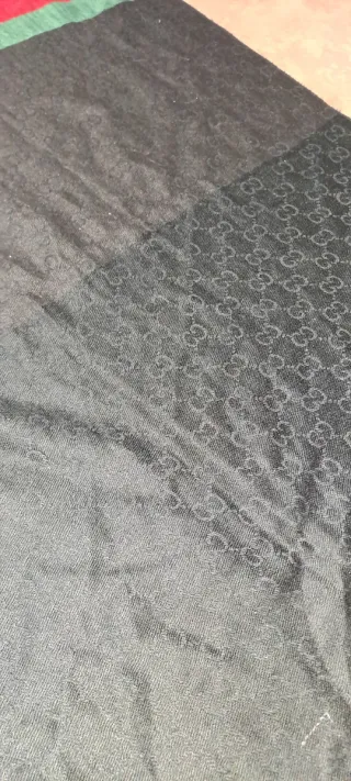 Foulard Gucci nero con strisce