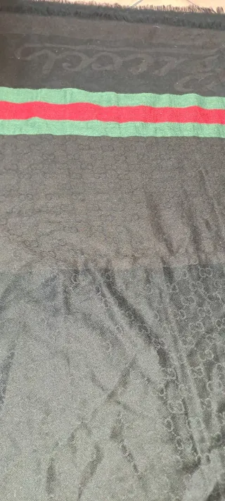 Foulard Gucci nero con strisce