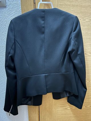 Chaqueta americana corta