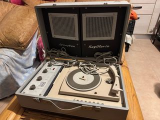 Giradischi Lesa Sagittario anni '60