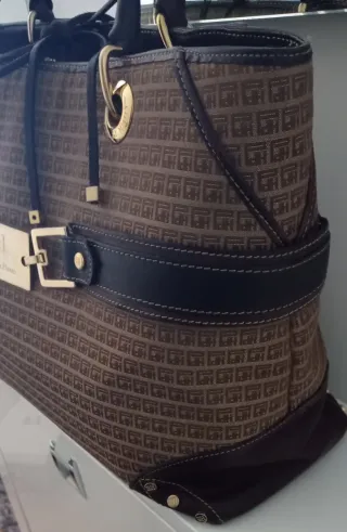 Bolso Pedro del Hierro