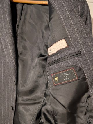 Americana italiana de rayas grises.