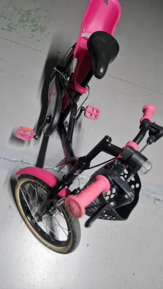 Bicicleta Infantil Niña Rosa y Negra 16 pulgadas.