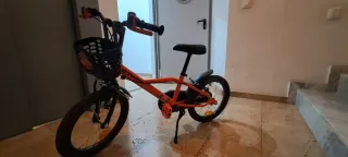 Bicicleta infantil naranja BTWIN