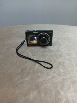 Cámara Samsung DV300F Negra