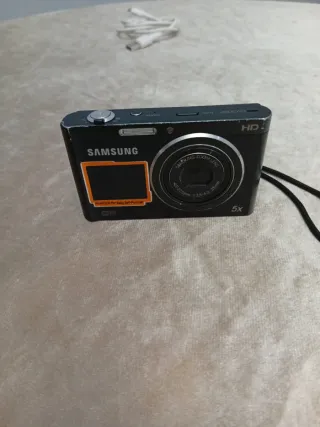 Cámara Samsung DV300F Negra