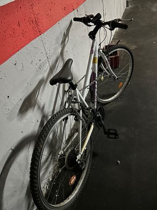 Bicicleta Btwin Rockrider 300 Blanca