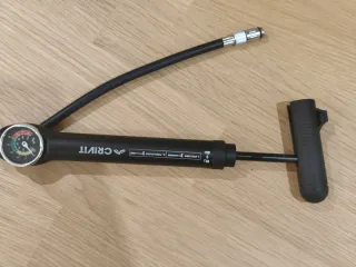 Bomba de ar CRIVIT com manómetro