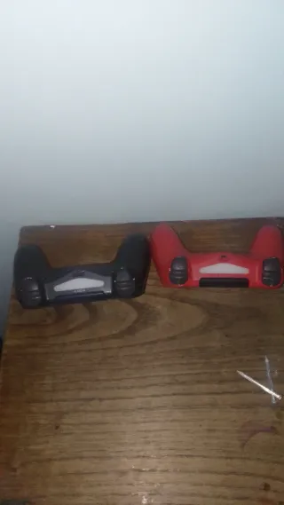 Controller PS4 (PlayStation 4) Nero e Rosso