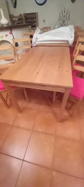 Mesa comedor y 4 sillas madera