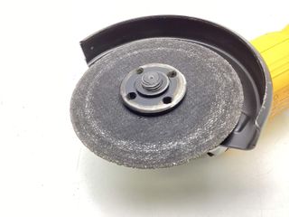 radial dewalt dcg412