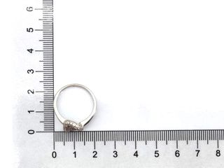 anillo oro 18k con piedra con diamante