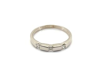 alianza oro 18k con piedra con diamante