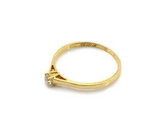 anillo oro 18k con piedra con diamante