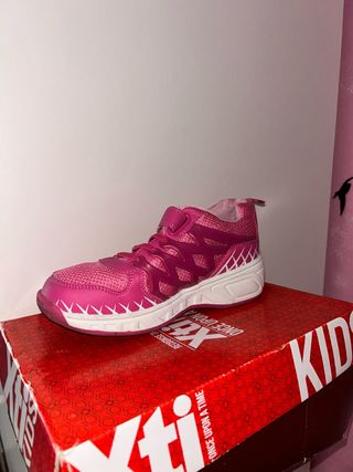 Zapatillas con Rueda Niña Rosa Talla X