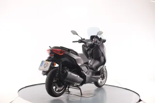 YAMAHA X-MAX 300 TECH MAX 2025