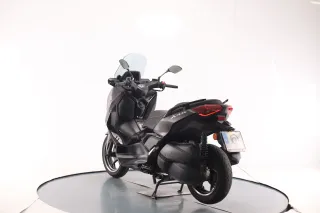 YAMAHA X-MAX 300 TECH MAX 2025