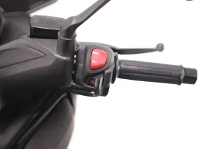 YAMAHA X-MAX 300 TECH MAX 2025