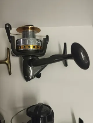 ✅LOTE 4 CARRETES DE PESCA, A REPARAR ANTIRETROCESO