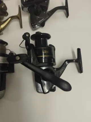 ✅LOTE 4 CARRETES DE PESCA, A REPARAR ANTIRETROCESO