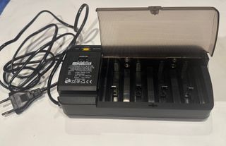 Cargador Pilas para  todo tipode pilas Recargables