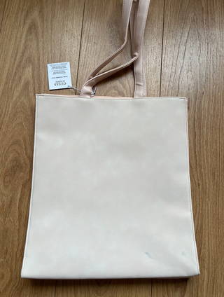 Bolso Guess Iconic Rosa y Beige